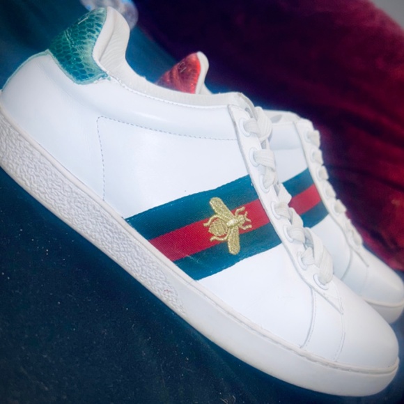Gucci sneakers with bee! - Picture 2 of 2